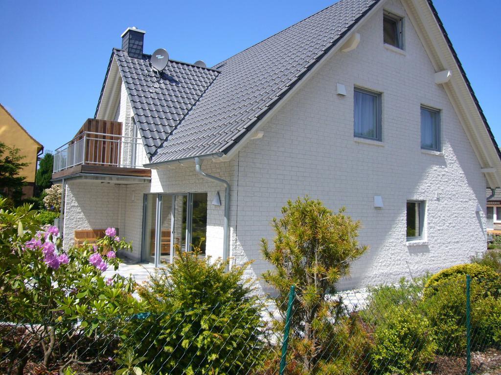 Strandnahes Ferienhaus Mit Terrasse, Strandamsel, Binz Exterior photo